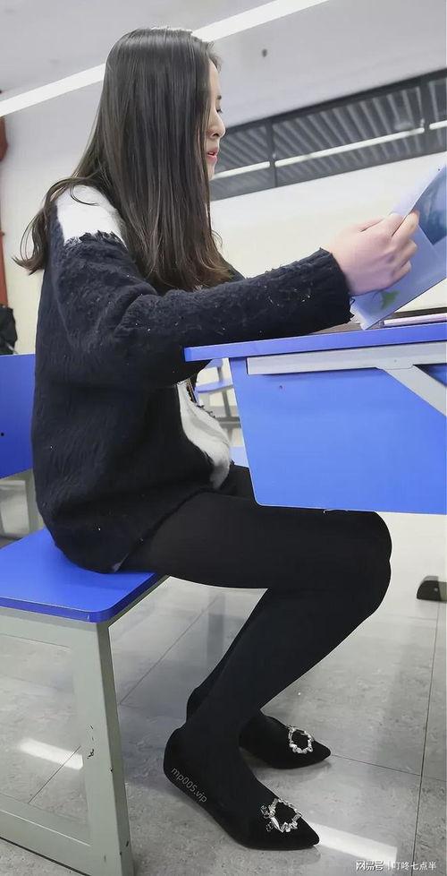 厚丝袜女肉丝,探寻厚丝袜与肉丝的时尚魅力