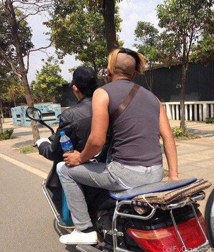 av接吻  gif,AV接吻GIF背后的情感火花